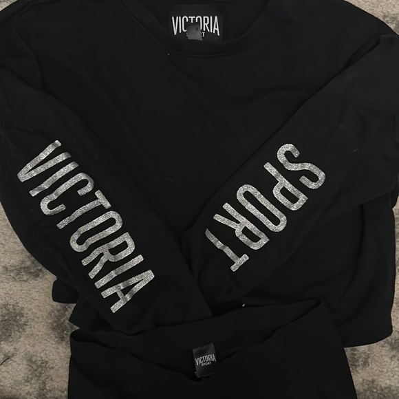 Two Piece Set - Picture 2 of 8